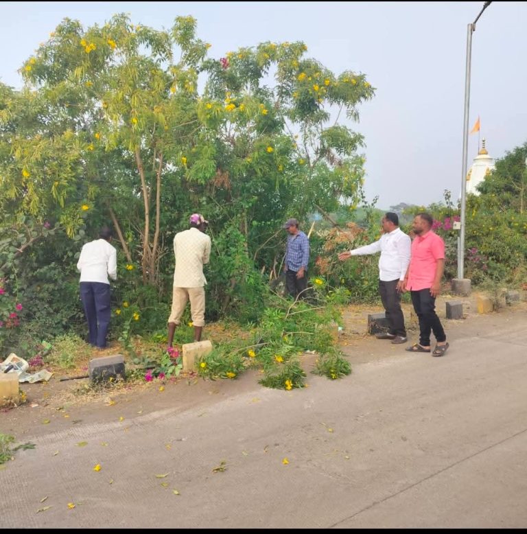 अपघाताची घटना घडताच नगराध्यक्षांसह नगरसेवक ॲक्शन मोडवर